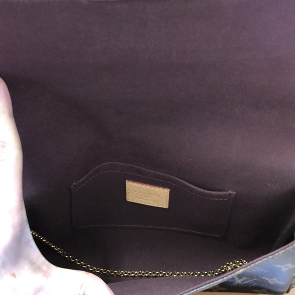 Louis Vuitton Favorite MM - Picture 7 of 8